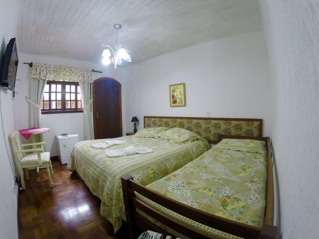 Pousada Das Rosas Campos do Jordao Ngoại thất bức ảnh