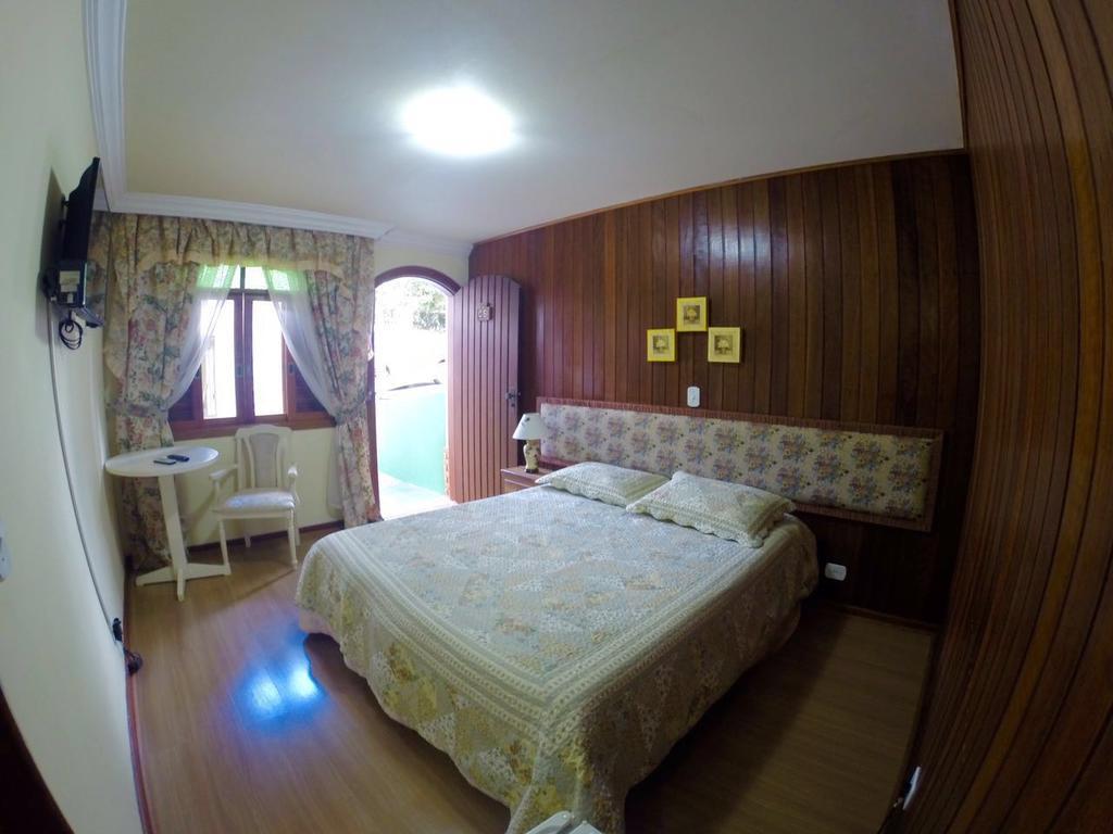 Pousada Das Rosas Campos do Jordao Ngoại thất bức ảnh