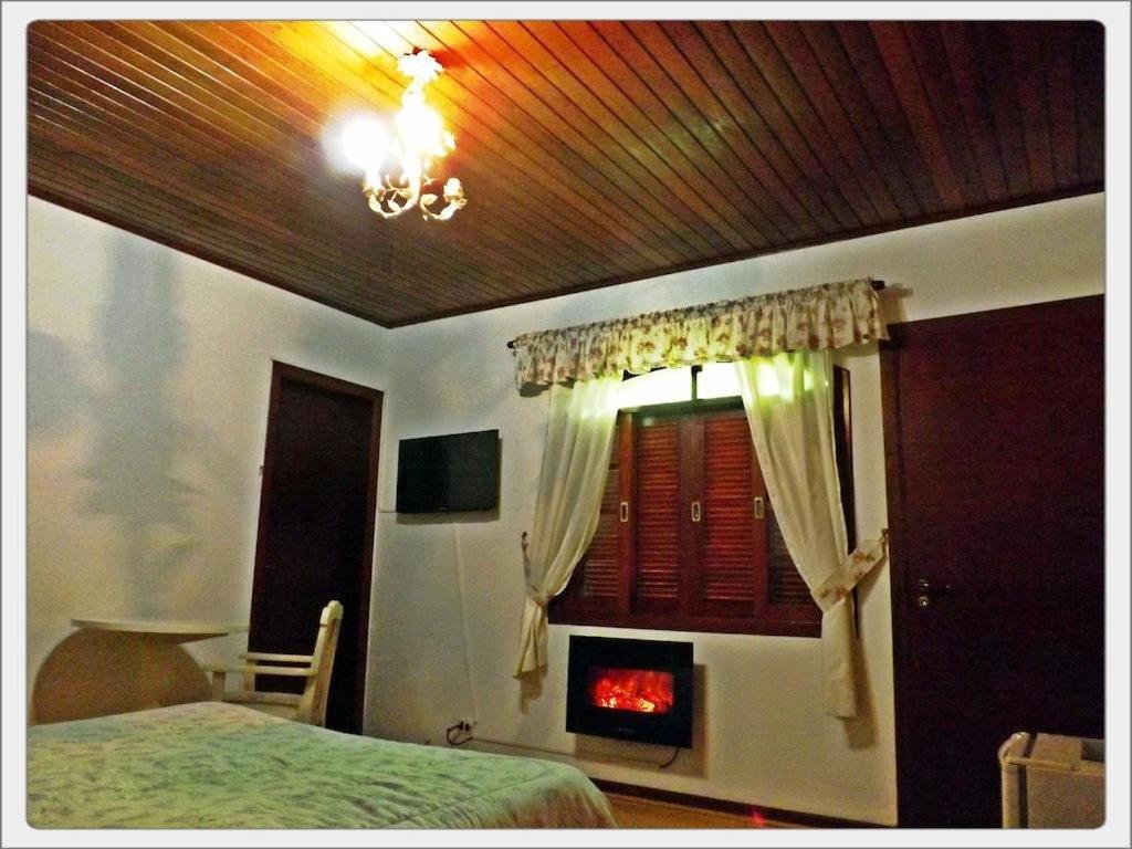 Pousada Das Rosas Campos do Jordao Ngoại thất bức ảnh