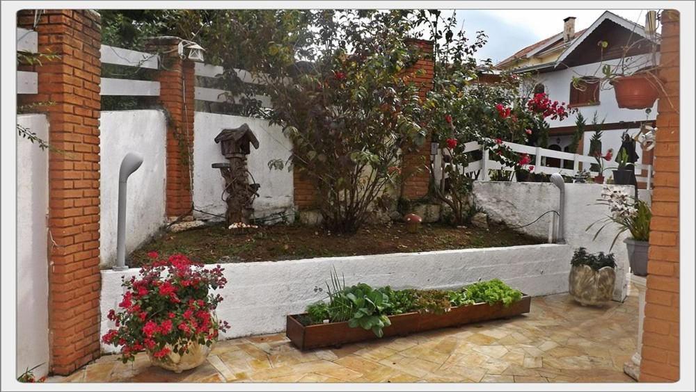 Pousada Das Rosas Campos do Jordao Ngoại thất bức ảnh